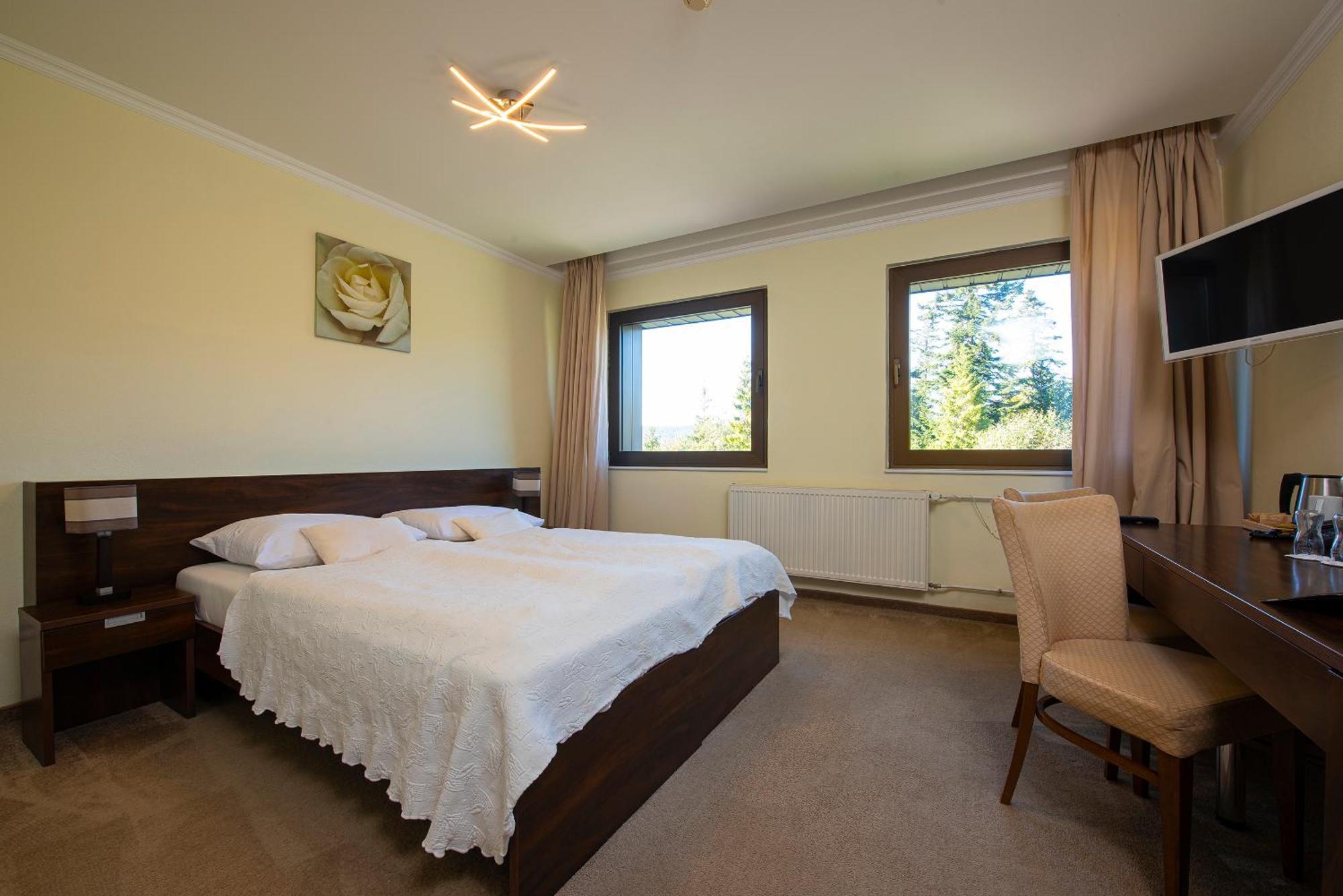 President Hotel Montfort Zdiar Bagian luar foto