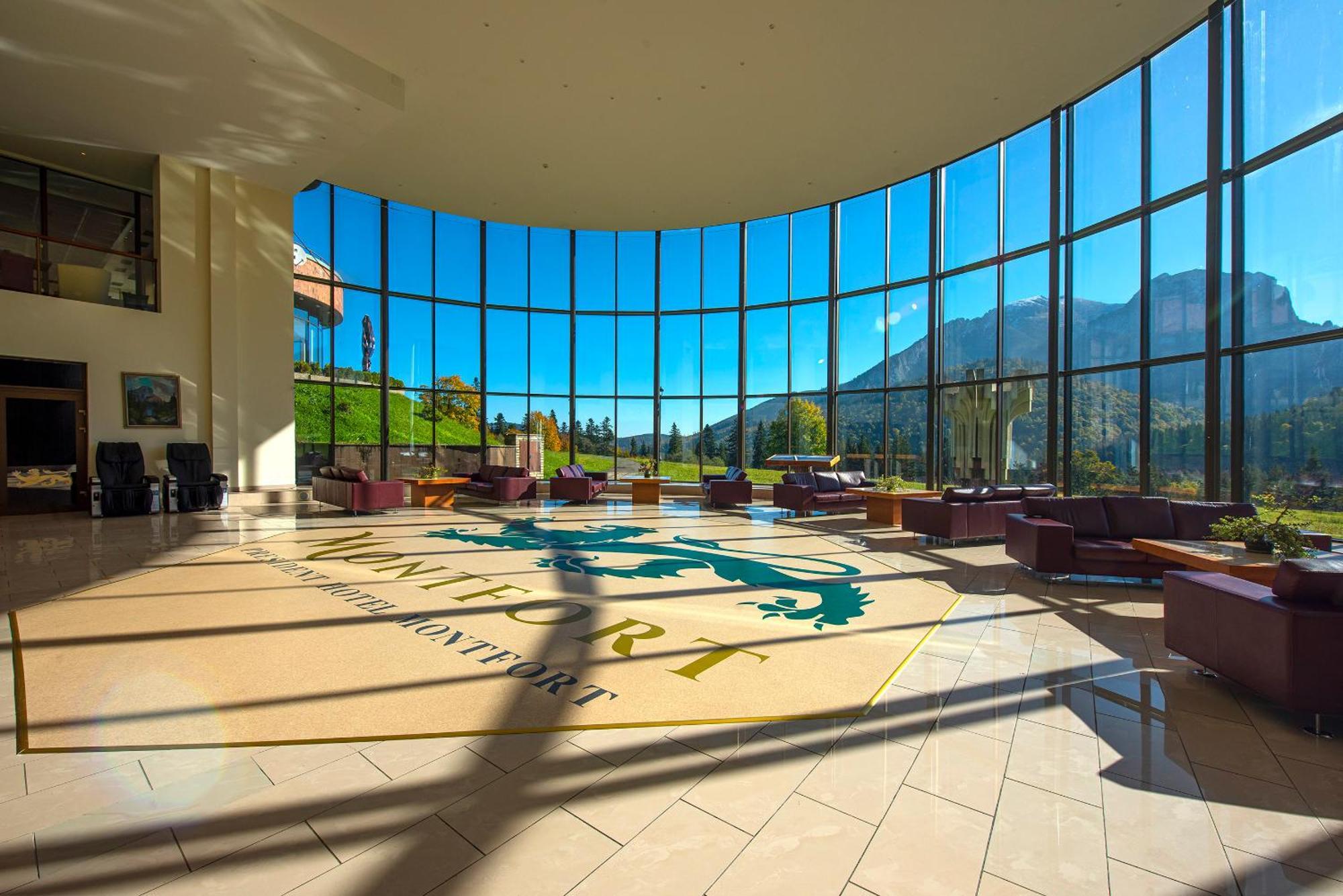 President Hotel Montfort Zdiar Bagian luar foto